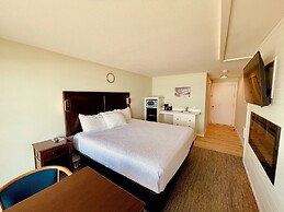 The Sandcastle Beachfront Hotel