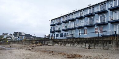 Sandcastle Beachfront Motel