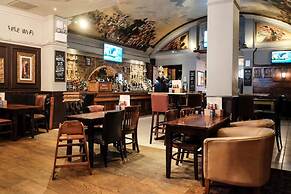 The Wellington Hotel