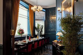 The Wellington Hotel