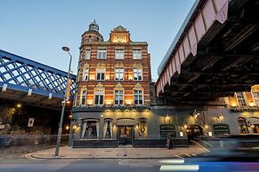 The Wellington Hotel