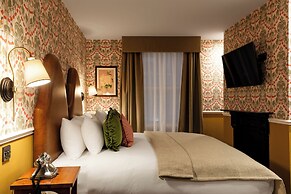 The Drayton Court Hotel