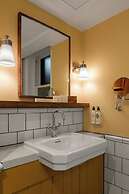 The Drayton Court Hotel