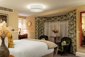 The Drayton Court Hotel