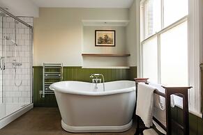 The Drayton Court Hotel