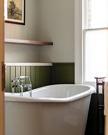 The Drayton Court Hotel