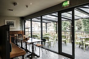 The Drayton Court Hotel