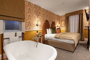 The Drayton Court Hotel