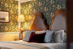 The Drayton Court Hotel