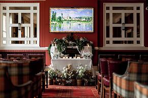 The Drayton Court Hotel