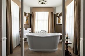 The Drayton Court Hotel