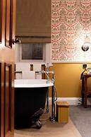 The Drayton Court Hotel