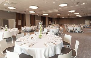 Holiday Inn Paris CDG Airport by IHG