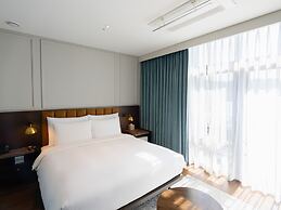 Hotel Crescendo Seoul
