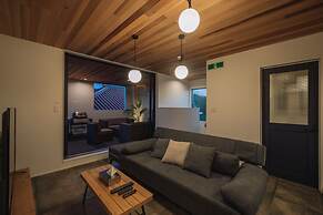 Urban Villa Resort YAE