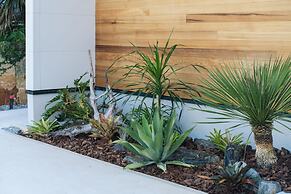 Urban Villa Resort YAE