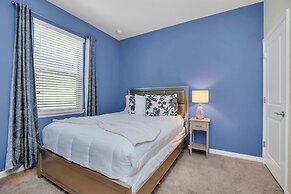 Spacious, Perfect Home for Orlando Getaway, Large Pool and Gameroom! #