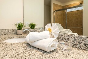 Spacious, Perfect Home for Orlando Getaway, Large Pool and Gameroom! #