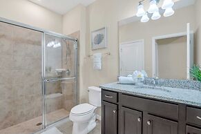 Spacious, Perfect Home for Orlando Getaway, Large Pool and Gameroom! #