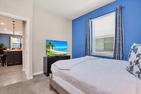 Spacious, Perfect Home for Orlando Getaway, Large Pool and Gameroom! #