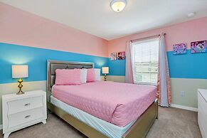 Spacious, Perfect Home for Orlando Getaway, Large Pool and Gameroom! #