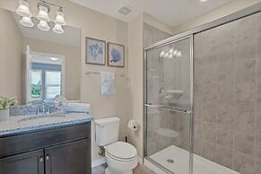 Spacious, Perfect Home for Orlando Getaway, Large Pool and Gameroom! #