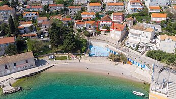 A1-apartment 50m From the Beach With the sea View
