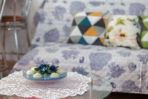 A4 - Modern apt w. Terrace, 3 min Walk to Beach