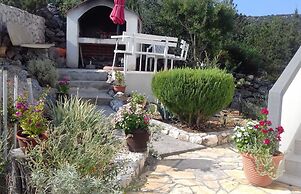 A4 - Modern apt w. Terrace, 3 min Walk to Beach