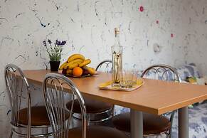 A4 - Modern apt w. Terrace, 3 min Walk to Beach