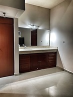 Room in Guest Room - 14 Comfortable Suite for 2 People