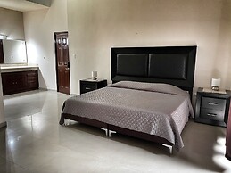 Room in Guest Room - 14 Comfortable Suite for 2 People