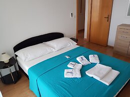 2 Bedroom Apartment Marko With Terrace and sea View
