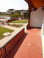 Beautiful Villa for 8 People With Pool by Beahost Rentals