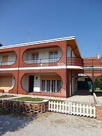 Beautiful Villa for 8 People With Pool by Beahost Rentals