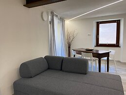 Bright Newly Renovated Apartment Cir Vda Saint-pierre 0014