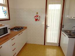 Beautiful Villa With Garden and Pool for 8 People