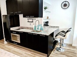 Holiday Apartment Near the Seafront Aircon and Wi-fi