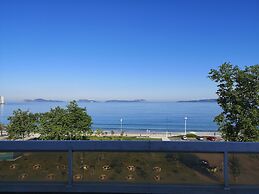 Apartment on the First Line of Samil Beach and With Frontal Views of t