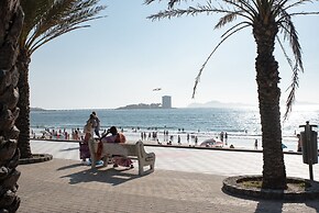 Apartment on the First Line of Samil Beach and With Frontal Views of t