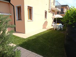 Stunning Villa With Private Garden