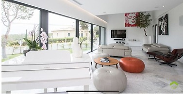 Spectacular Holiday Home With Private Pool Near the sea