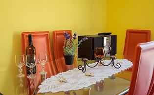 A5 - Modern apt With Terrace, 3 min Walk to Beach