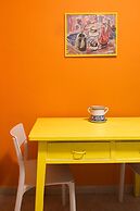 A due passi dal Teatro Politeama