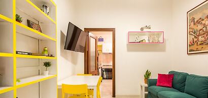 A due passi dal Teatro Politeama