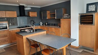 Impeccable 5-bed House in Stockton-on-tees