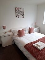 Impeccable 5-bed House in Stockton-on-tees