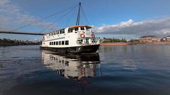 Impeccable 5-bed House in Stockton-on-tees