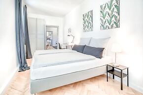 InnsbruckHomes at Botanical Garden