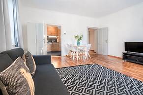 InnsbruckHomes at Botanical Garden